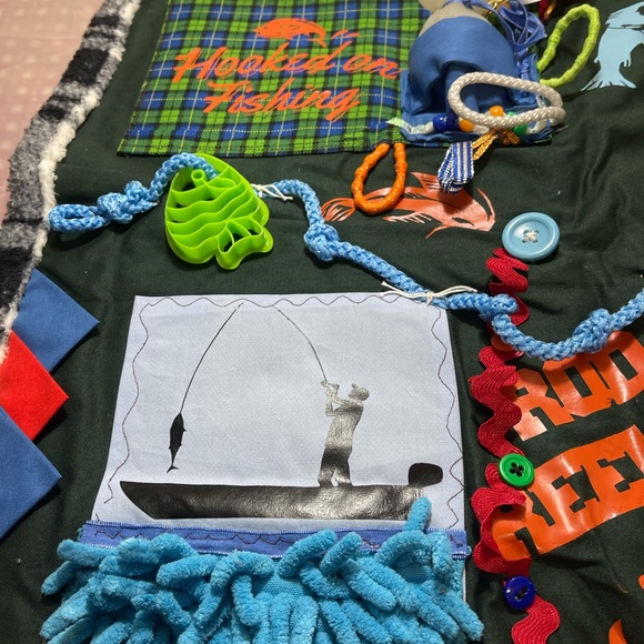 Fidget/Fishing theme quilt/mat - Picture 4 of 7